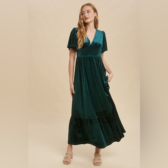 Emerald Babydoll Bodice Short Sleeve Velvet Maxi Dress - Picture 1 of 7